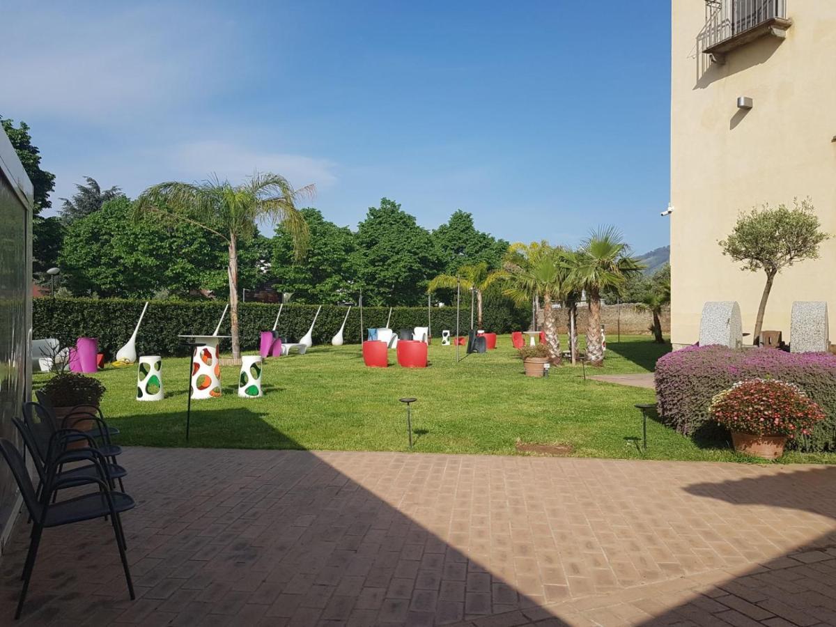 فندق I Giardini Del Novecento لاميزيا تيرمي المظهر الخارجي الصورة