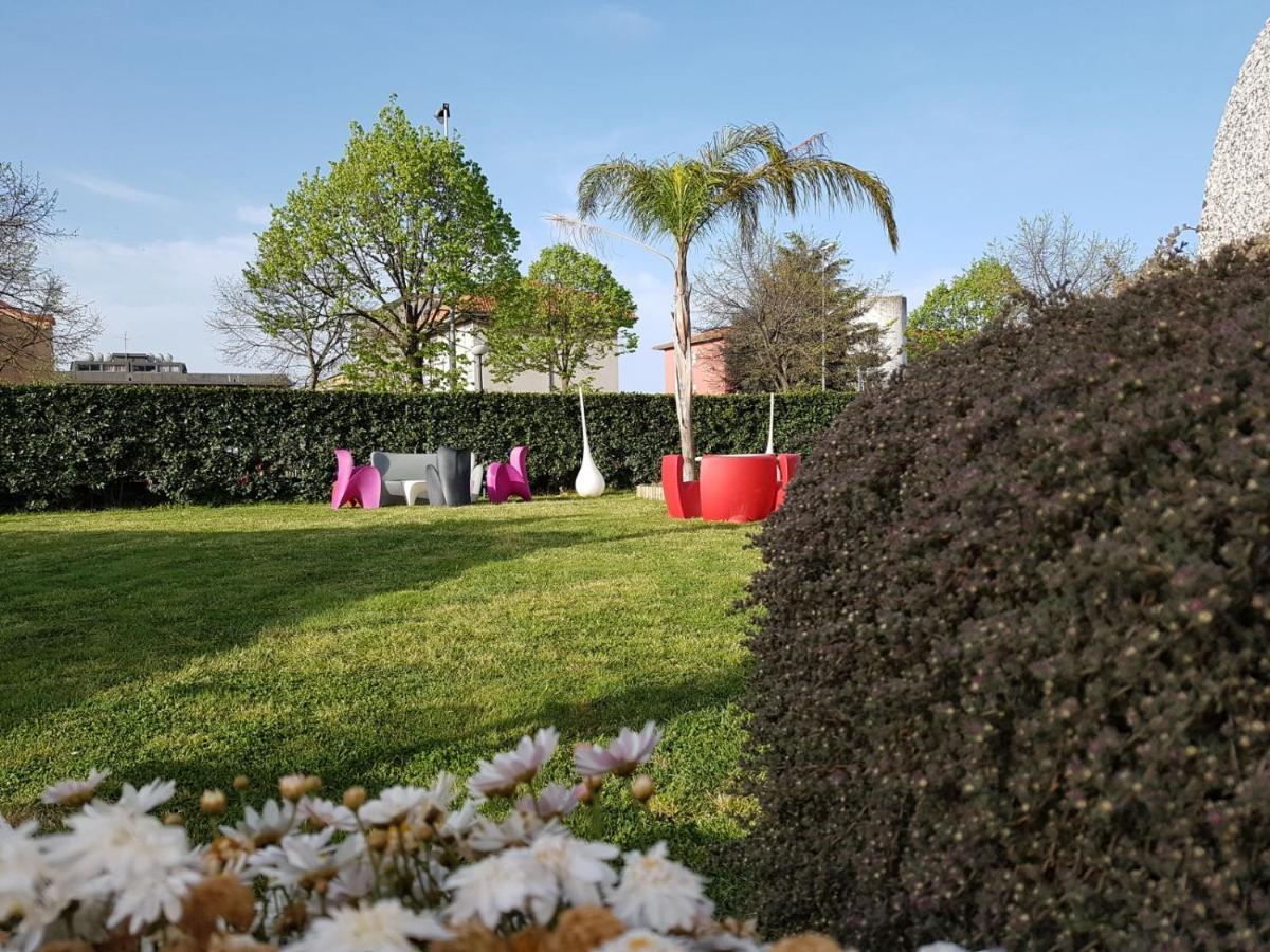 فندق I Giardini Del Novecento لاميزيا تيرمي المظهر الخارجي الصورة
